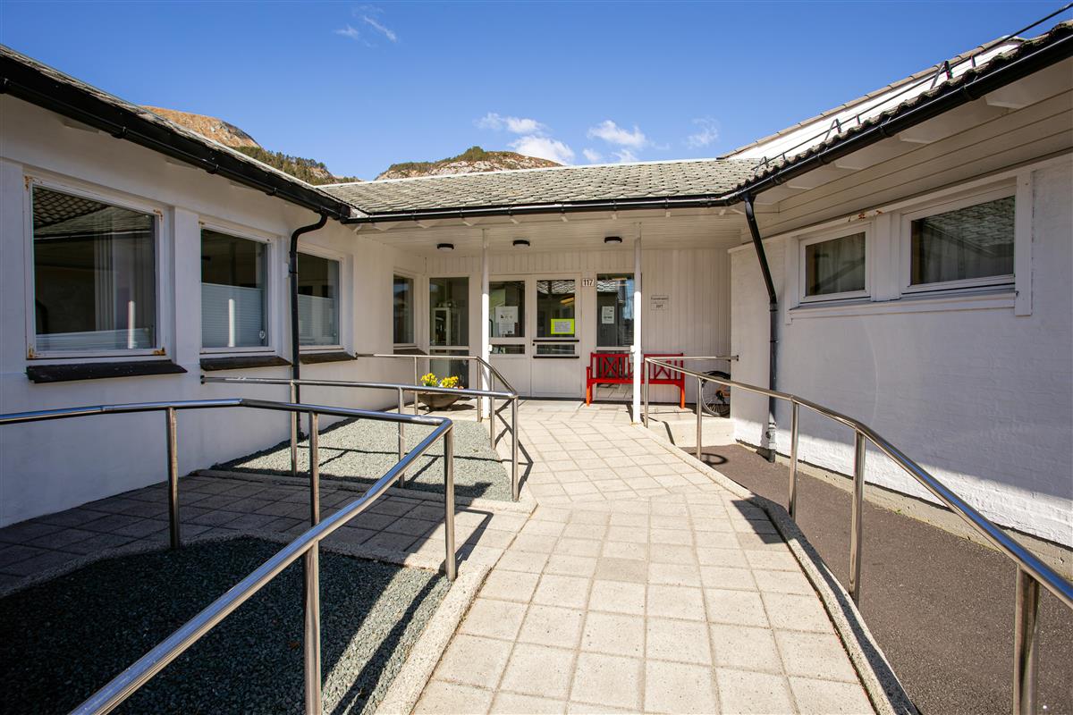 Hauge legekontor - Klikk for stort bilete