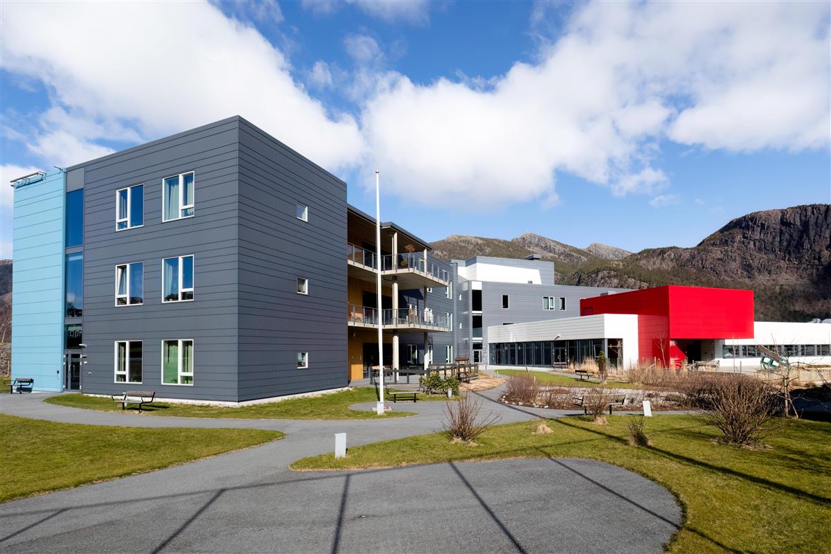 Svelgen omsorgsenter - Klikk for stort bilete